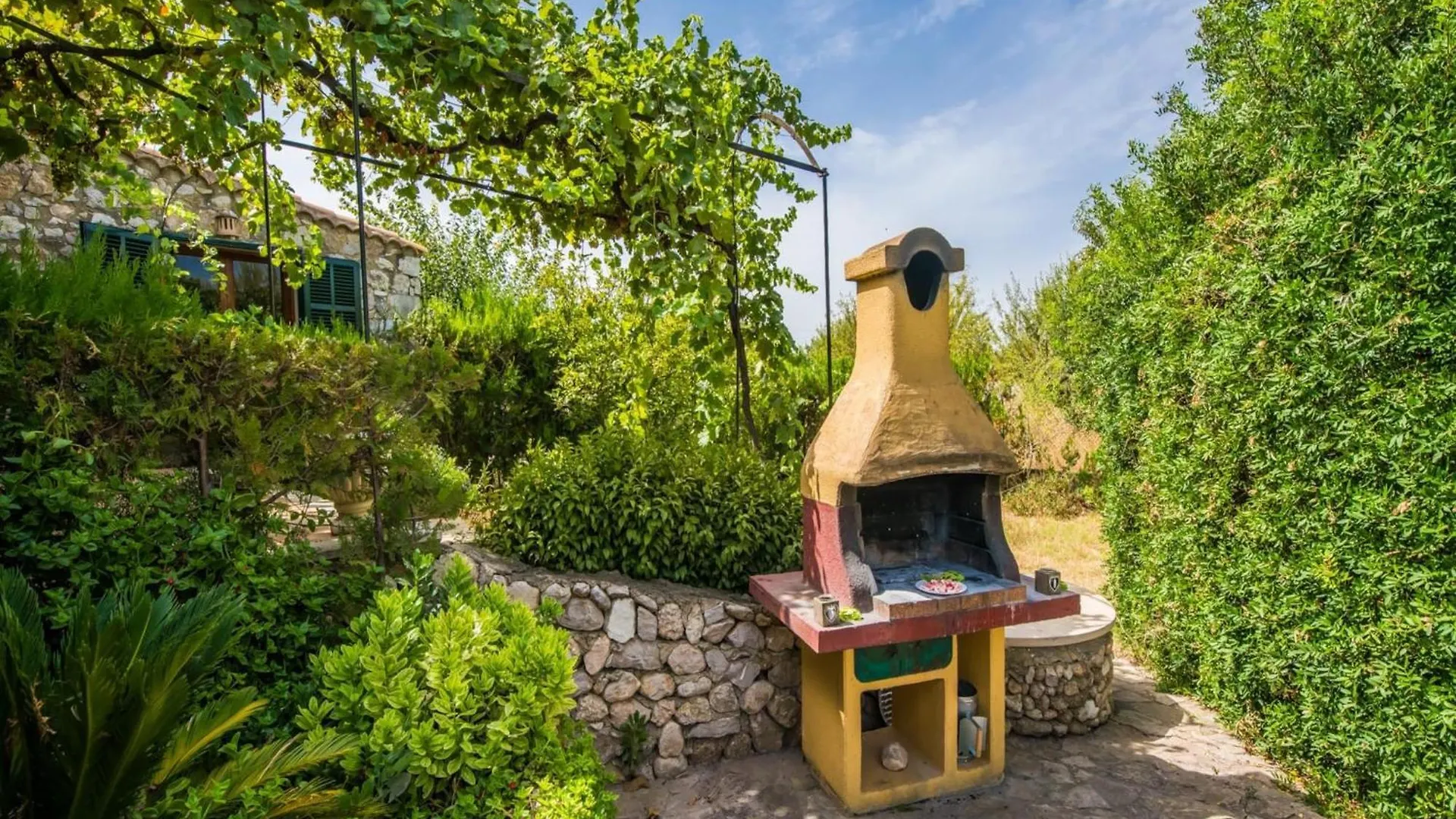 Rustic House With Pool In Mallorca إنكا بيت للعطل